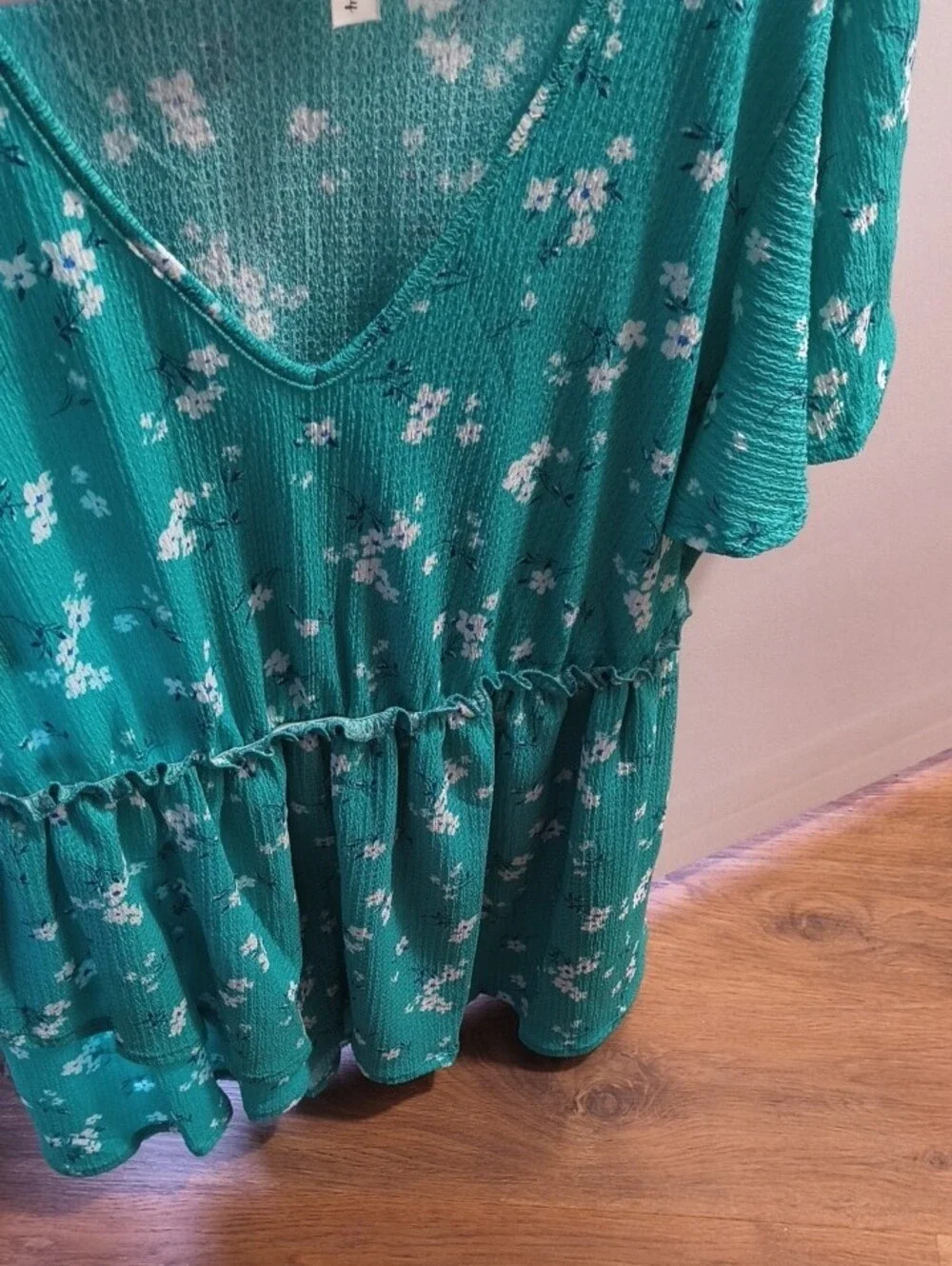 Vanilla Bay Teal Green Floral V-Neck Peplum Top - Picture 3 of 5